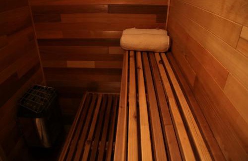 New Harmony Bed & Breakfast | Pet-Friendly Harmony Belle at Kolob Canyon - 10/10 Rated