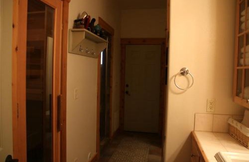 New Harmony Bed & Breakfast | Pet-Friendly Harmony Belle at Kolob Canyon - 10/10 Rated