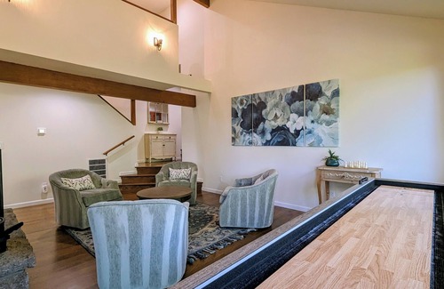 Sherwood House | Tranquil Harmony Estate: Perfect Retreat Near Wine Country