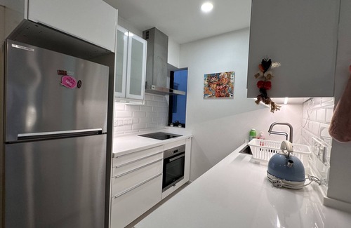 Petaling Jaya Apartment | Relax at Harmony Haven Retreat Suite with Ocean View Pool