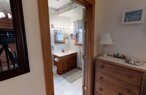 Arrington Bed & Breakfast | Experience Harmony Hill B&B: Rated 9.4/10 with Spa Access
