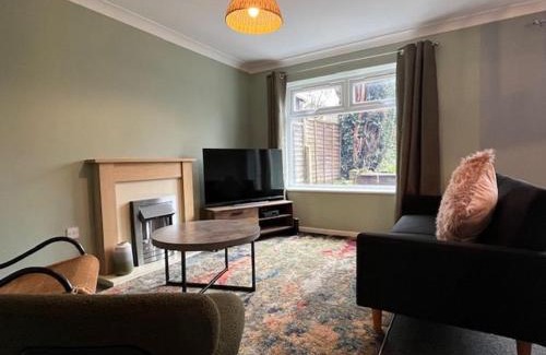 Walsall Apartment | Unforgettable Stay at Harmony House: Family-Friendly Comfort