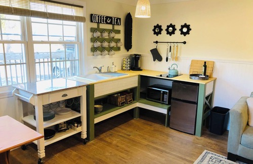 Louisburg Other | Relaxing Retreat: Harmony House on Scenic 10-Acre Farm