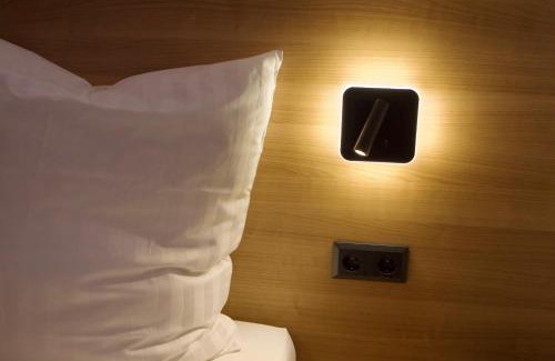 Meiningen Hotel | Convenient Harmony - Stay in the Heart of the City