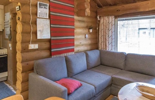Akaslompolo House | Relaxing Retreat at Harpan Maja/Mesimarja by Interhome