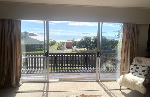Waimarama House | Harper House: Steps from the Beach with Ocean Views!