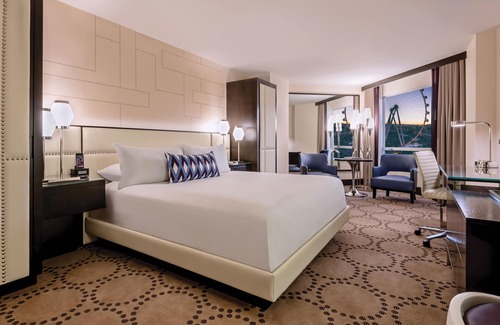 Las Vegas Strip Resort | Explore Harrah's Hotel and Casino in Vibrant Las Vegas
