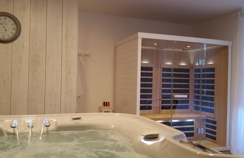 Ahetze Hotel | Harretchea House, Basque Coast