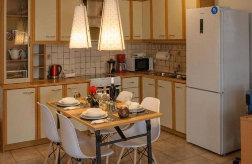 Paralias Apartment | Harris Elegant House with Spectacular Sea View & Pool