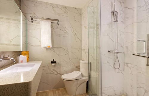 Gading Hotel | Discover HARRIS Hotel & Conventions Kelapa Gading, Jakarta