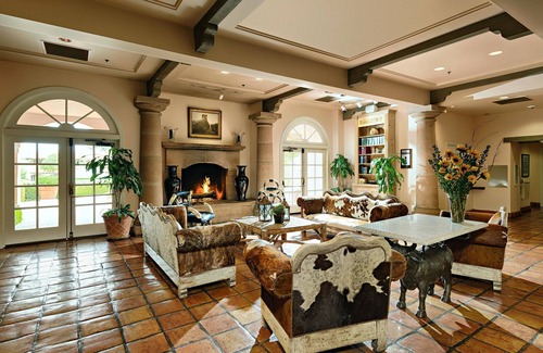 Coalinga Hotel | Harris Ranch Resort: Top-Rated Stay with Spa & Pool Access
