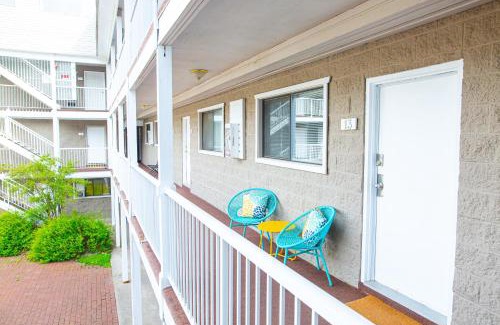 Harrison Hot Springs Apartment | Relaxing Retreat at Harrison On The Lake, Steps to Beach