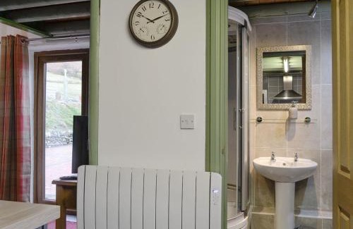 Scales House | Pet-Friendly Harrisons Lodge - Family Welcoming Retreat