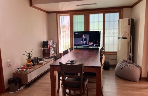 Gyeongju Apartment | Harry House: Top-Rated Family and Pet-Friendly Retreat