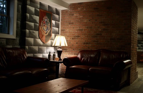 Greer Apartment | Enchanting Harry Potter Castle with Family-Friendly Amenities