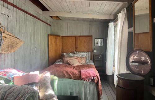 Brosarp House | Discover Harrys Hardware Home: Pet-Friendly Comfort Awaits