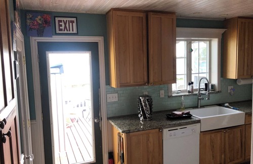 Harsens Island House | Waterfront Lodge on Harsens Island: Dockage & Ocean View