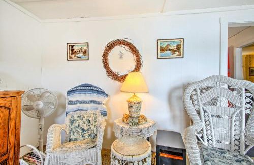 Hartford House | Cozy Hartford Cottage with Private Beach on Bear Pond