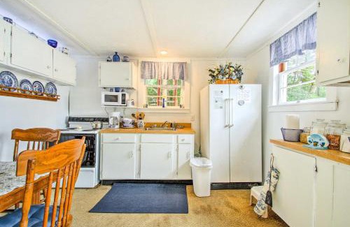 Hartford House | Cozy Hartford Cottage with Private Beach on Bear Pond