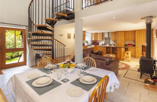 Brushford Cottage | Discover Harthanger View Cottage: Rated 9.6, Pet Friendly