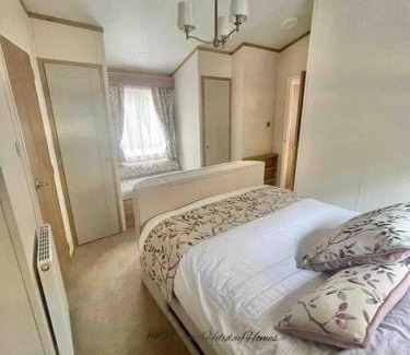 Troutbeck Bridge Ski Chalet | Discover Hartland Lodge at White Cross Bay Holiday Park