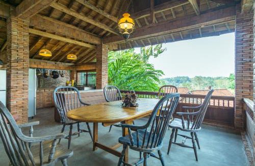 Jepara Resort | Relax at Harum Manis Cottages: Family-Friendly Retreat