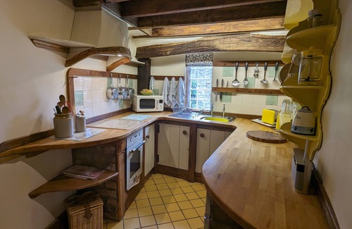 Penycae Cottage | Harvest Cottage: Cozy Retreat with Spa & Hot Tub for Two