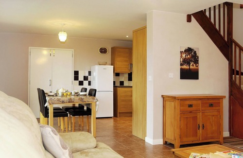 Maidstone Cottage | Idyllic Getaway in Rural Kent with Kitchen & Breakfast