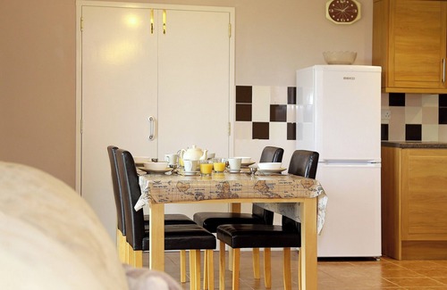 Maidstone Cottage | Idyllic Getaway in Rural Kent with Kitchen & Breakfast