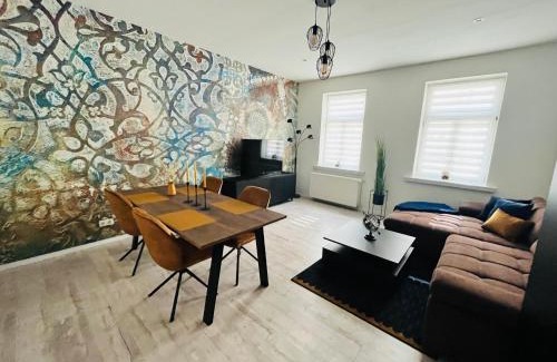 Wernigerode Old Town Apartment | HarzFokus Happynest: Ideal for Families, Hot Tub & Wi-Fi