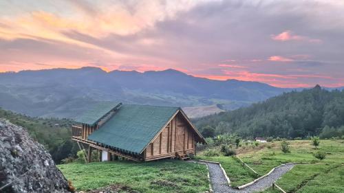 Jerico Other | Pet-Friendly Glamping Retreat at Hass Jericó with Breakfast
