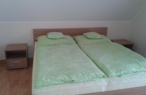 Zsira House | Guest Rated 9/10: Family-Friendly Határmenti Vendégház