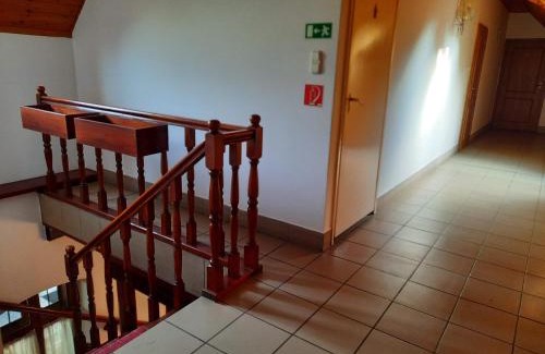 Domsod Bed & Breakfast | Relax at Hat Testvér Fogadó with Ocean Views & Breakfast