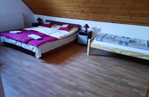 Domsod Bed & Breakfast | Relax at Hat Testvér Fogadó with Ocean Views & Breakfast
