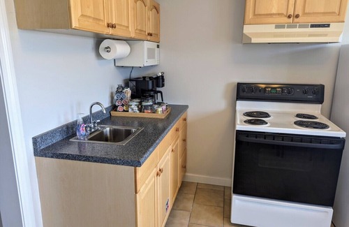 Old Lyme Apartment | Hatch at Soundview · Beach+OceanView+Sunrise