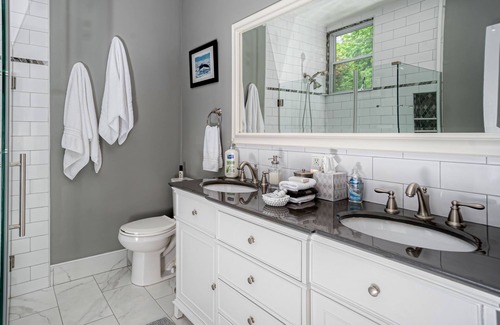 Towanda Bed & Breakfast | Top-Rated Stay at Hatch House Bed & Breakfast with Pool
