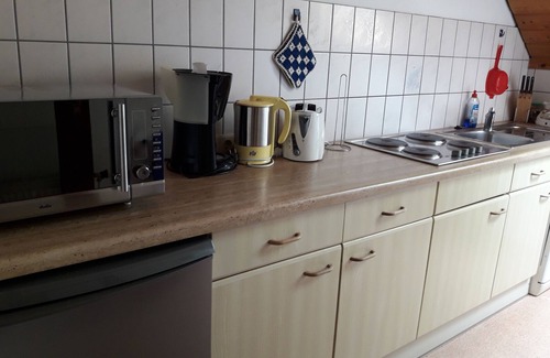 Muellheim Apartment | Family-Friendly Getaway at Haus Jägerwinkel - Wohnung I