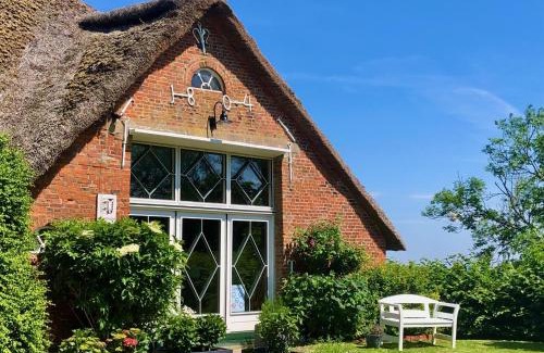 Westerhever Apartment | Guest Rated 9/10 at Haubarg alte Strandvogtei Hotel