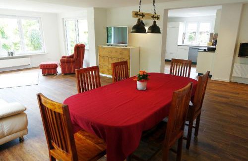 Immenstaad am Bodensee Apartment | Top-Rated Haug's Heimatliebe: Oceanfront & Pet Friendly Stay