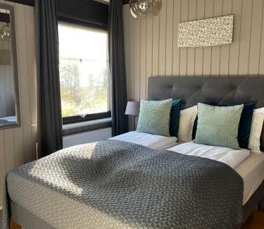 Bjarnanes House | Haukaberg House: Guest Rated 9.5 with Family-Friendly Amenities