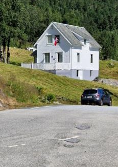Forde House | Family-Friendly Haukedalen Feriehus with 9/10 Guest Rating