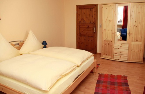 Ortenberg Hotel | Hauptstraße: Family-Friendly Accommodations with Breakfast