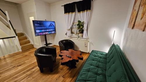 Halle Apartment | Cozy Haus with Garden, Pet and Child Friendly Amenities