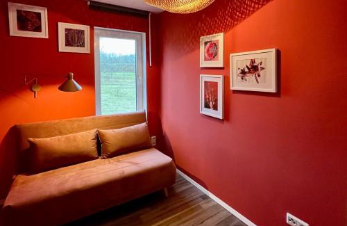 Joachimsthal Apartment | Relax at Haus am Grimnitzsee with Sauna and Ocean Views