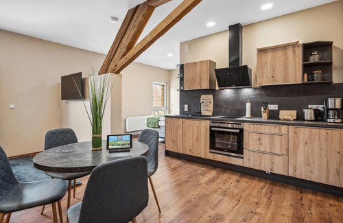 Naumburg Apartment | Exciting Getaway Awaits in a Cozy Lake View Apartment