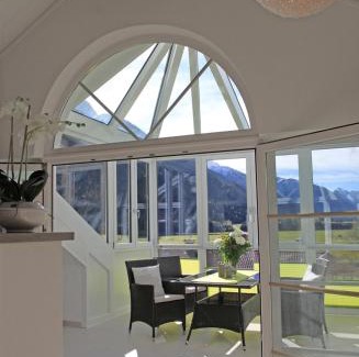 Elmen Apartment | Oceanfront Retreat at Haus am Ölberg - Rated 9.6/10