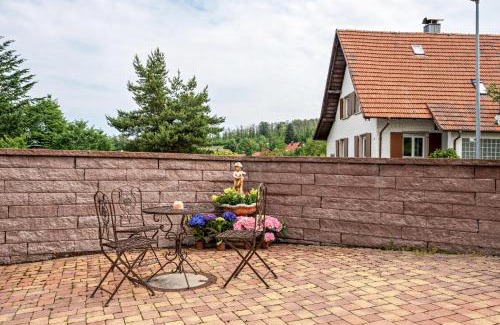 Sasbach Apartment | Family-Friendly Retreat at Haus am Bächel 2