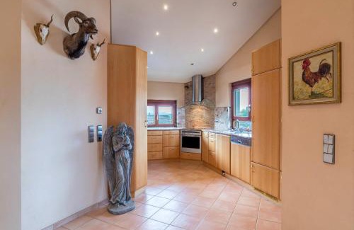 Lauf Apartment | Exceptional Family-Friendly Stay at Haus am Bächel