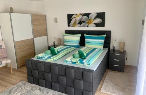 Naumburg House | Discover Haus Am Burghain: Family-Friendly Retreat
