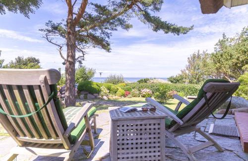 Ostseebad Ahrenshoop Apartment | Discover Haus am Hohen Ufer: Family-Friendly Retreat